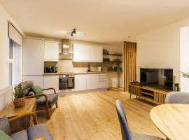 2 Bedroom Modern Home in Glasshoughton，位于卡斯尔福德的酒店
