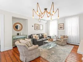 Coates Townhome 3BR Historic Home Near Mystic Seaport