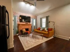 Sonoran Sun, Tucson Oasis Near UofA