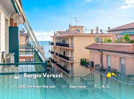 200 mt dal mare - Relax con Terrazzo e Vista, hotel a Borgio Verezzi