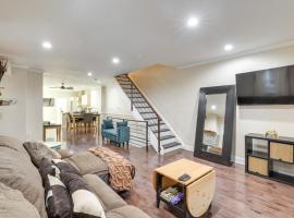 Pet Friendly! 3-Story Home Near Lincoln Financial, hotell i Philadelphia
