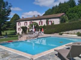 Les Vergnes, guest house in Saint-Pardoux-le-Neuf