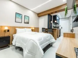 Apto Elegante no Embaré Perto da Praia Ar Cond