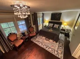 Vintage Pines Guest House