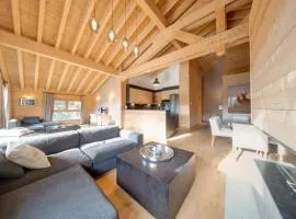 Top Floor Alpine Chalet Apartment in Grillon