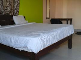 The Baga beach 24inn, hotel in Calangute