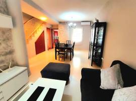 Adosado kintsuji, hotel i Sanlúcar de Barrameda