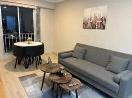 Modern apartment overlooking Parque de las Aguas