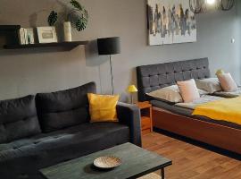 Relax Wellness Apartman, ξενοδοχείο σε Pusztavacs