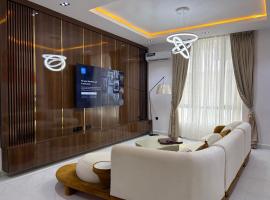 Lambano courts, hotel pro pobyt s dom&aacute;c&iacute;mi mazl&iacute;čky v destinaci Maiyegun