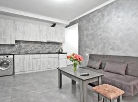 Sirik hotel, готель у місті Zvartnots International Airport