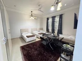 Muscat Guesthouse 3 All Private Ensuite Rooms