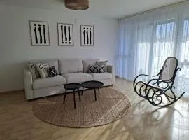 Summit View Apartment