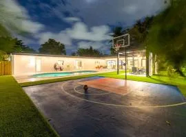Villa Mayami Fitness Oasis Gym Basketball Court
