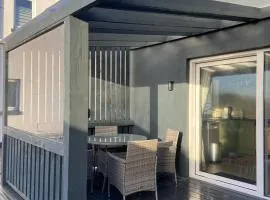 Cosy two Bedroom Chalet near Rossaveel Ballynahown