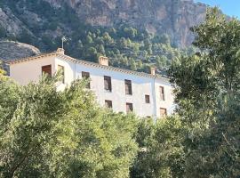 Casería 7 Fuentes - Casa Hotel, ξενοδοχείο σε Hinojares