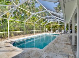 Perfect Coastal Getaway by SeaBreeze Vacation，位于Anna Maria Island的酒店