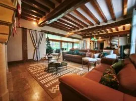 Lou Cantou sur Lunain-Piscine & SPA nordique