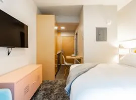 Downtown Edge-Stylish Studio Near Hospitals & Downtown-03