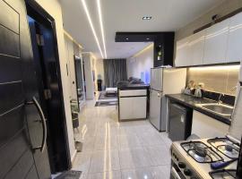 شاليه 3 غرف Lasirena Mini Egypt Resort Ain Sokhna Families only，位于艾因苏赫纳的酒店