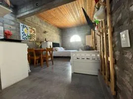 Monoambiente luminoso y equipado, ubicado en zona céntrica