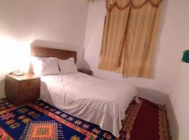 New Luxury Apart Victoria- Casablanca 2BR, hotel i Dar Mohammed Ben Ali