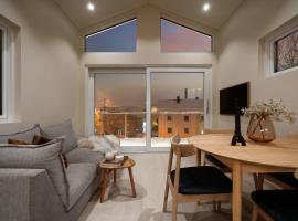 ARCTIC HOMES - Aurora Skyhouse, Hotel in Tromsø