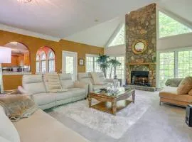 3 Mi to Roswell Riverwalk Spacious Getaway!