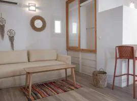 Casa Poco, 150 meters from Ornos Beach