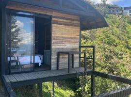 SKY Glamping San Félix, hotel v destinaci Bello