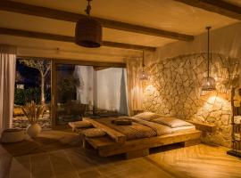 Treestudio Apartment, hotel in Lipí