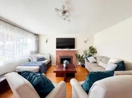 7 mins Nvidia, 10 mins Levi's ,4 Free Parks