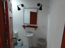 cabañas Paolone, hotel v destinaci Tola