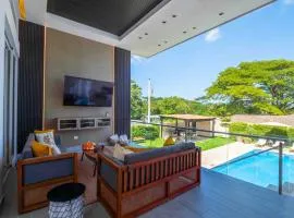 Luxurious Listed New Villa With 5 Br- 6 Bt In Sosua