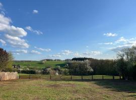 Holiday home in Windeck with barbecue, hotel v destinaci Überholz