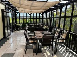 Holiday home Burgblick, Hotel in Kranichfeld