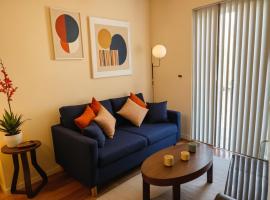 3 bedroom Home Casa Serenity Central Los Angeles, hotel i Los Angeles