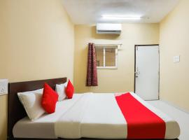 Hotel O Nakhrali Basera, hotel a Akolia