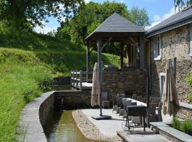 Holiday Home in Bièvre near Forest & Pond, Hotel in Bièvre