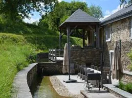 Holiday Home in Bièvre near Forest & Pond