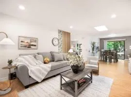 Single-Story Retreat Near Martha Lake and Shopping