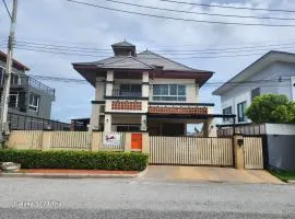 Ben's House Bangsaen