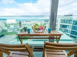 Great ocean views! AMS 海宝楼