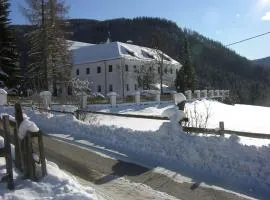 Berg Castle Klösterle