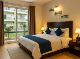 The Amber Signature Vrindavan # A Luxury Hotel With #Lift# Parking# Ac Rooms# & Elegant interior # Near Prem Mandir, ξενοδοχείο σε Vrindāvan