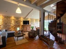 Maison Périgourdine avec Piscine Privée et Wifi - FR-1-616-531