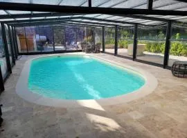 Villa climatisée avec piscine privée et Wi-Fi à Carlux - FR-1-616-525
