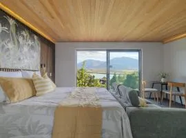 Lake Serenity by Ohana- Lake & Church Views Studio