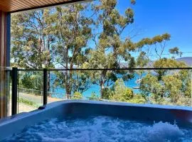 Bay View Retreats- Ocean mist