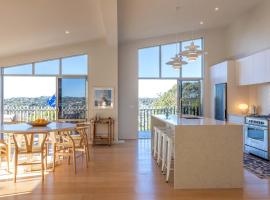 Oneroa Vines and Views- Stay Waiheke, hotel Blackpoolban